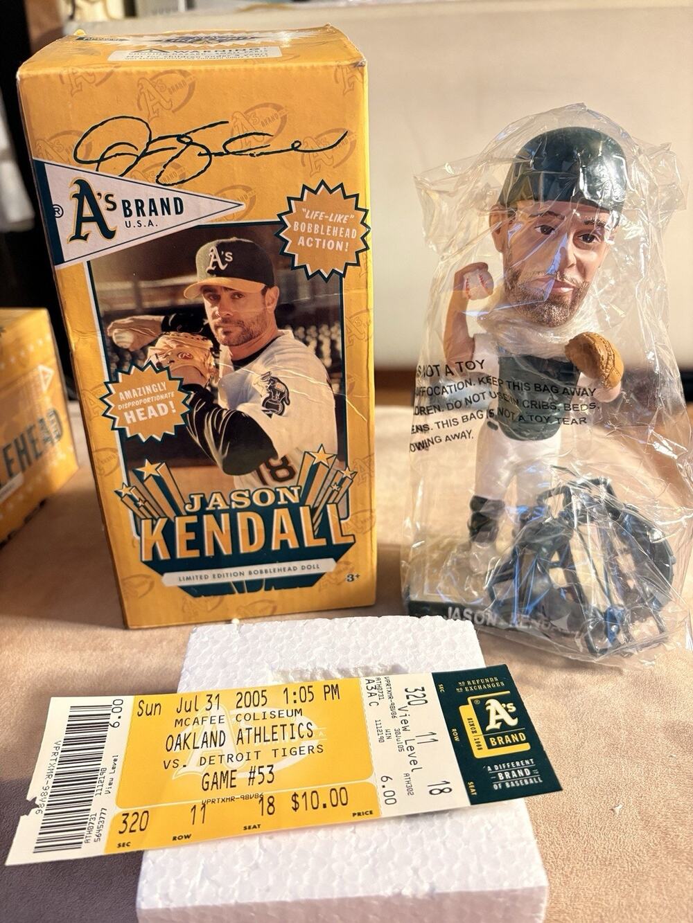 Oakland Athletics A's 2005 CATCHER JASON KENDALL BOBBLEHEAD SGA BRAND NEW N BOX